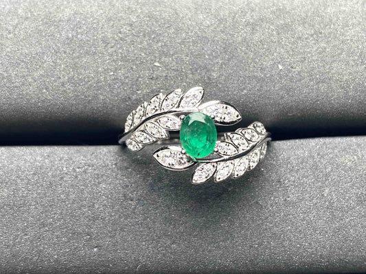 A8779 Emerald Ring