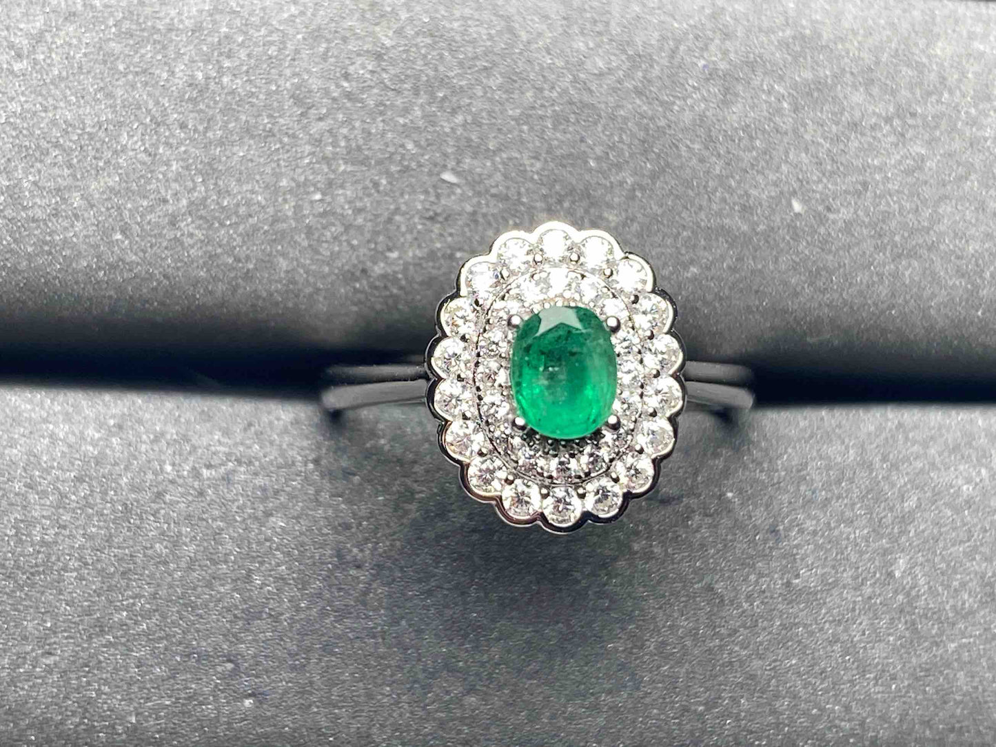 A8781 Emerald Ring