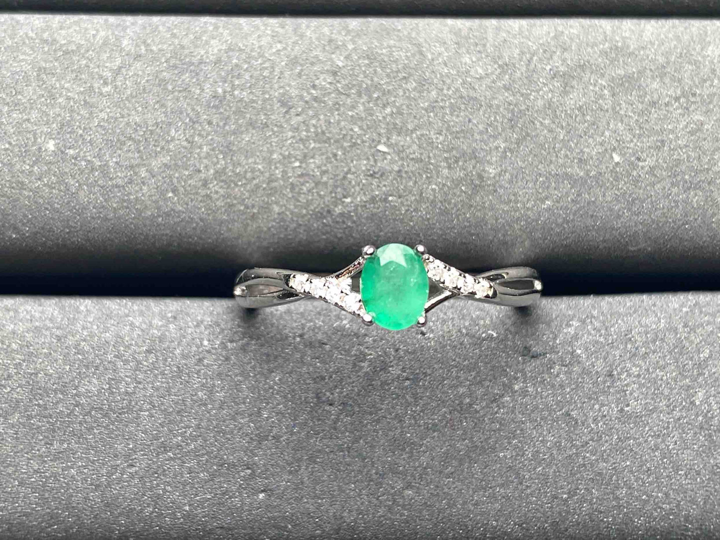 A8783 Emerald Ring