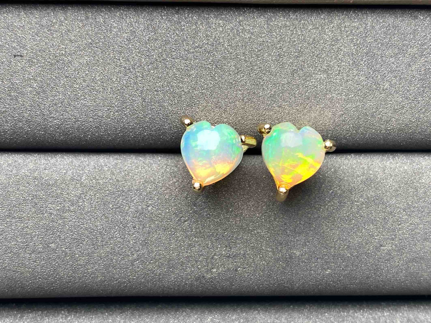 A8830 Opal Earrings