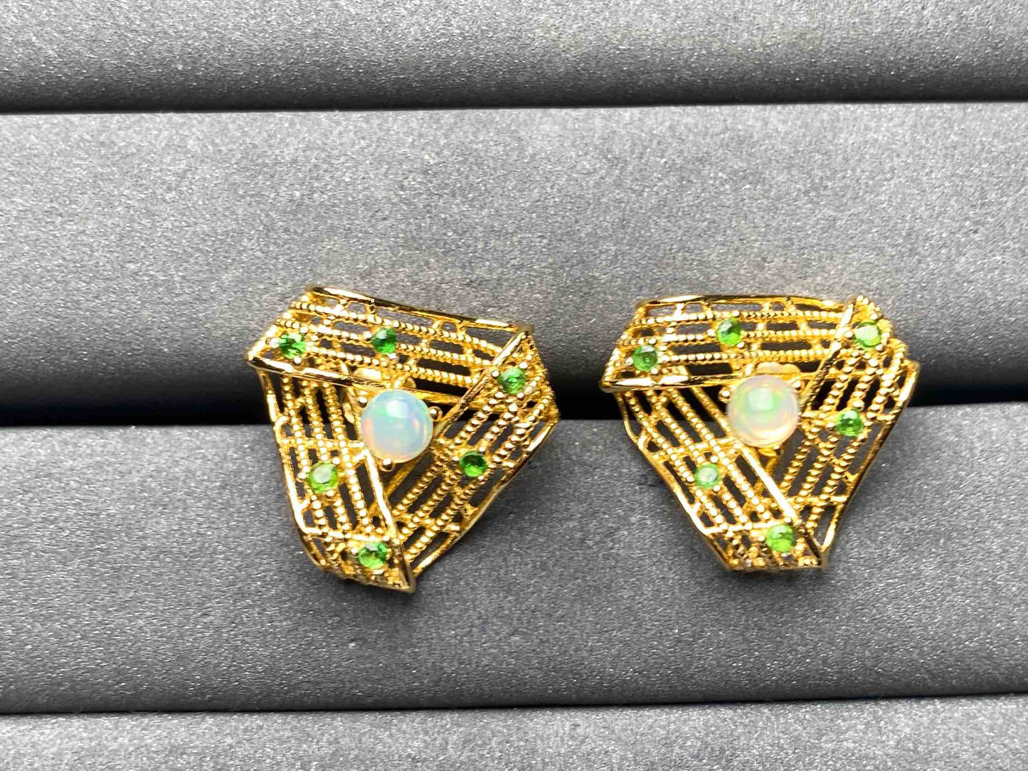 A8880 Opal Earrings