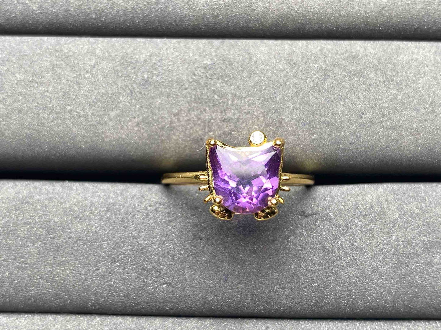 A8883 Amethyst Ring