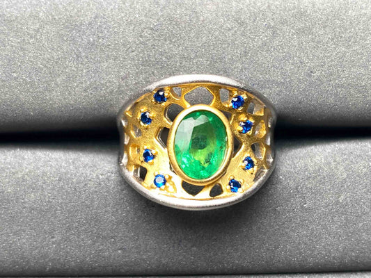 A8904 Emerald Ring