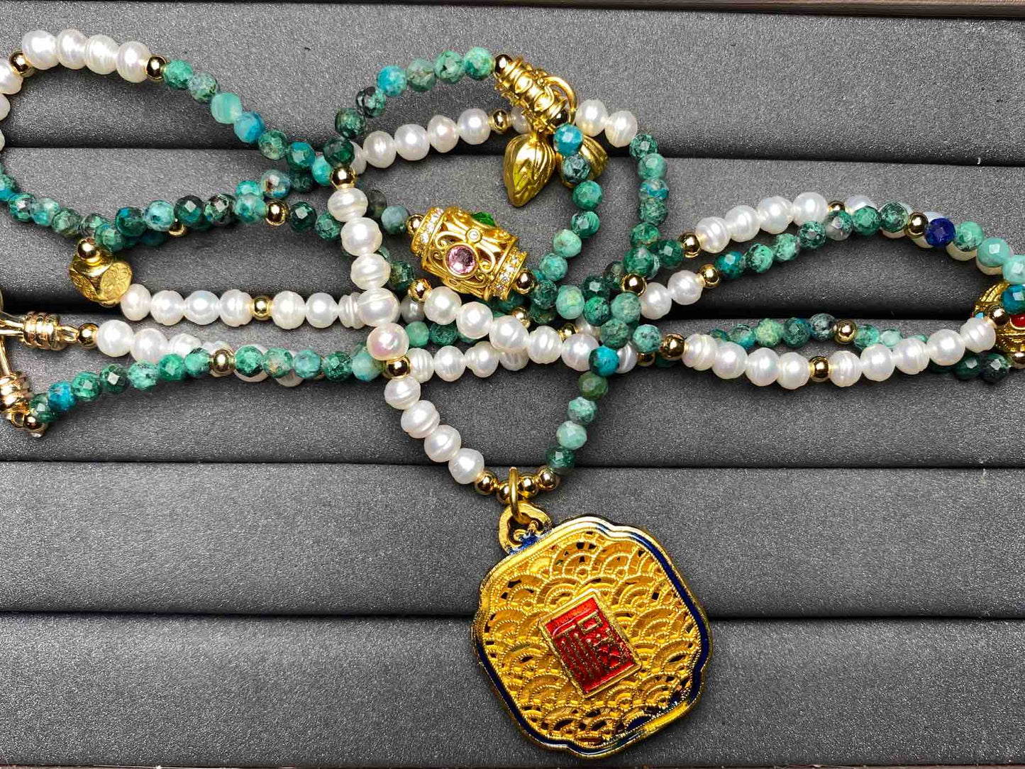 A8908 Turquoise Necklace