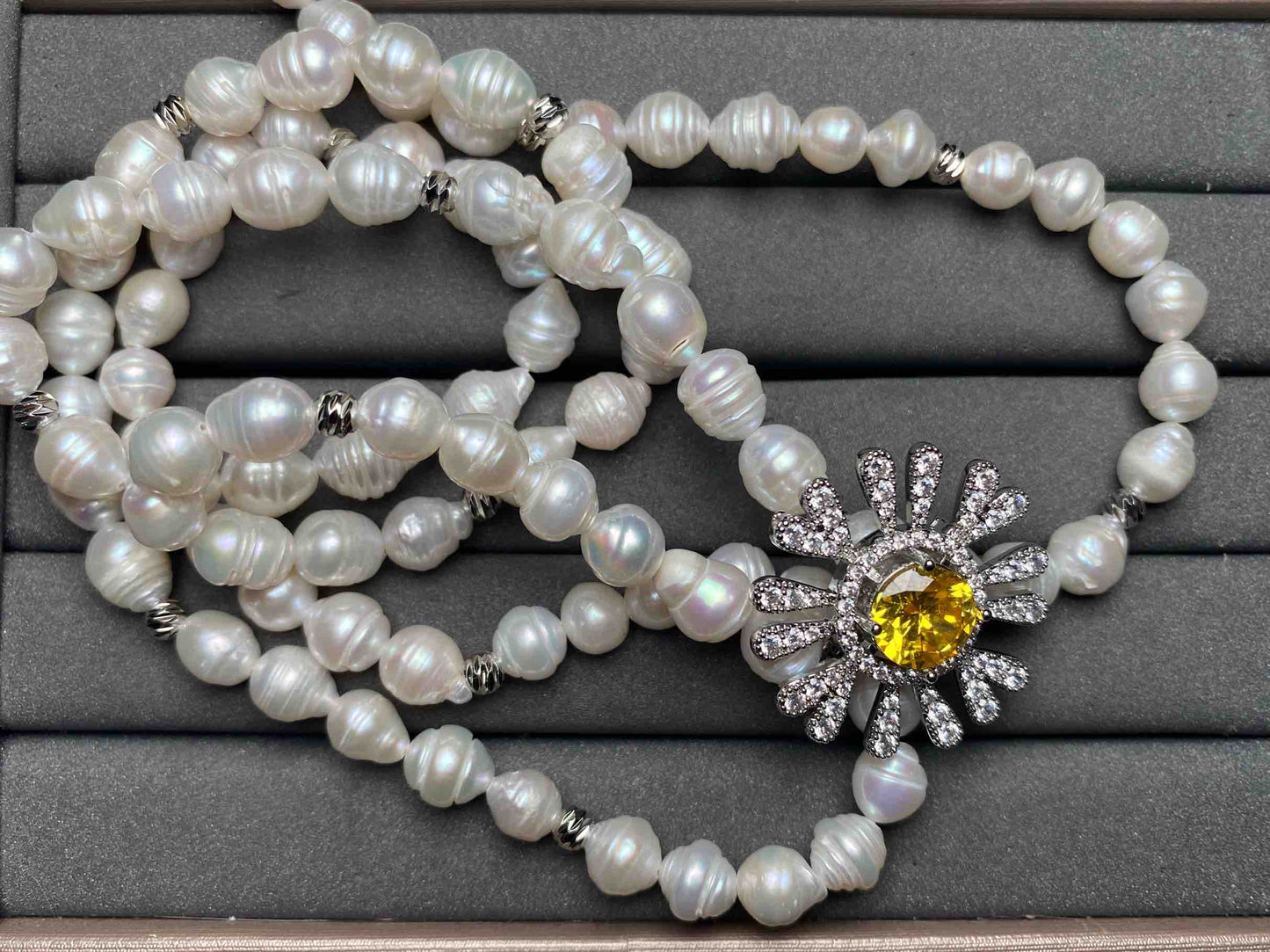 A8912 Pearl Necklace