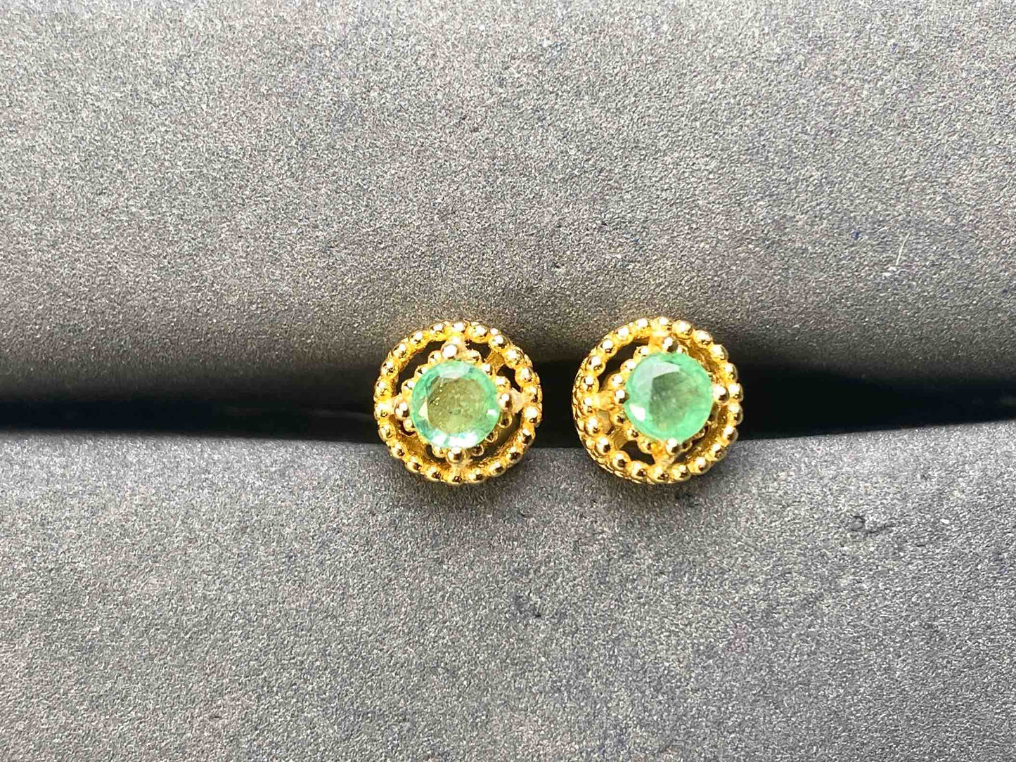 A8927 Emerald Earrings