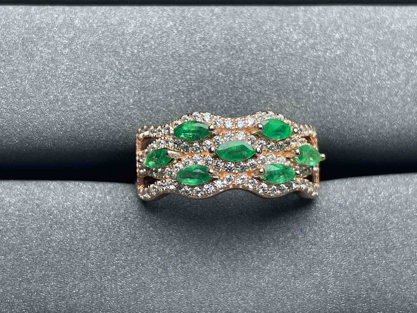 A899 Emerald Ring
