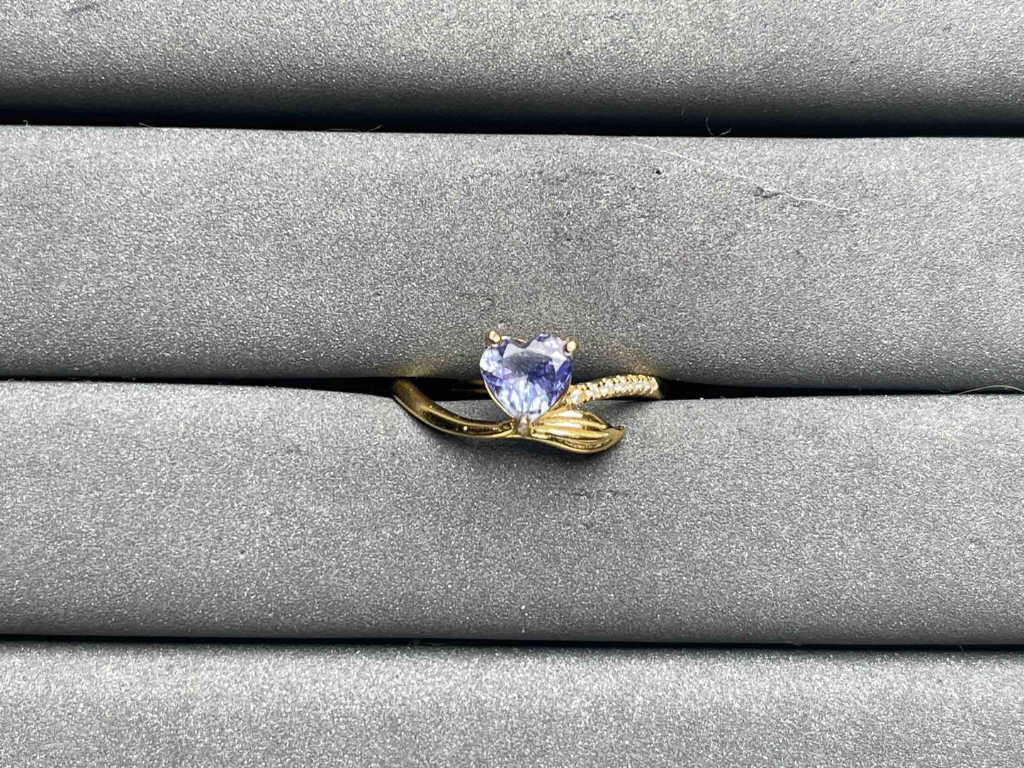 A9014 Tanzanite Ring