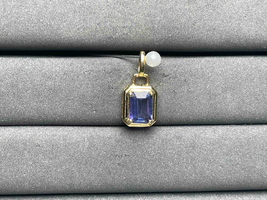 A9040 Tanzanite Pendant