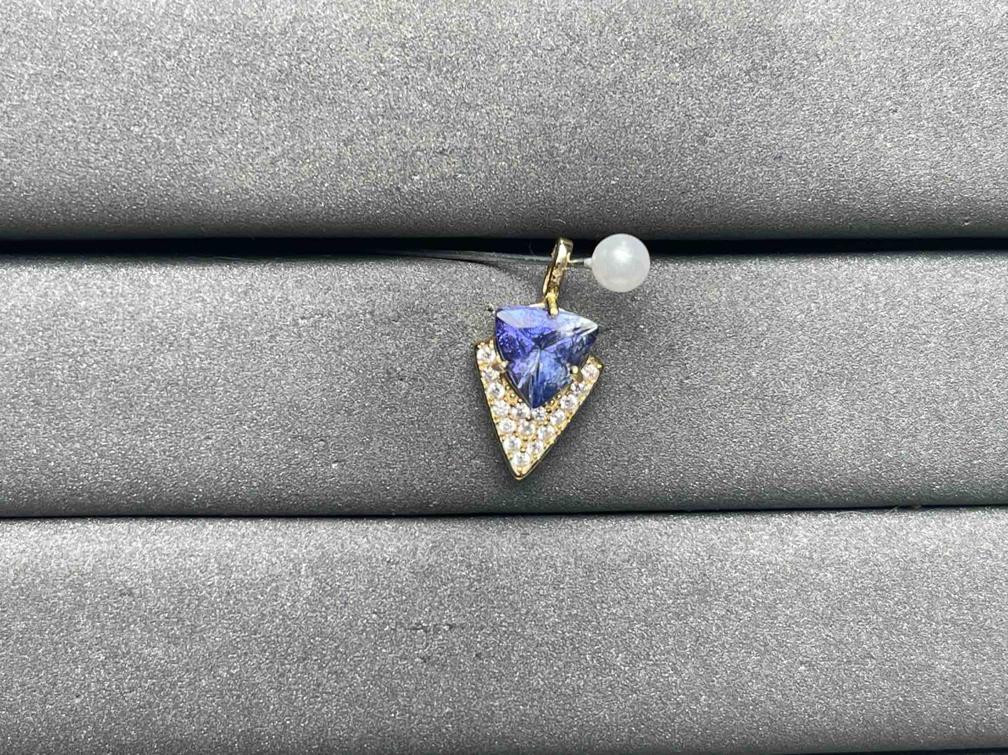 A9042 Tanzanite Pendant