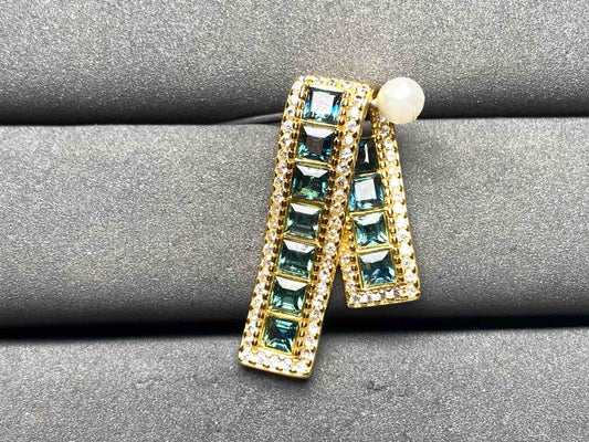 A9053 Teal Sapphire Pendant