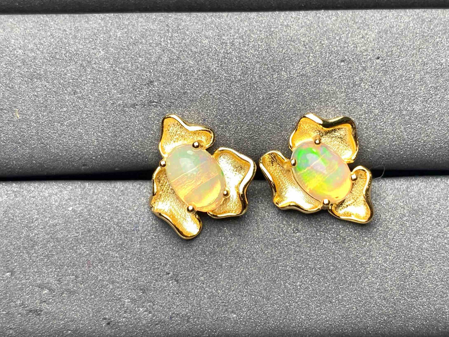 A9108 Opal Earrings