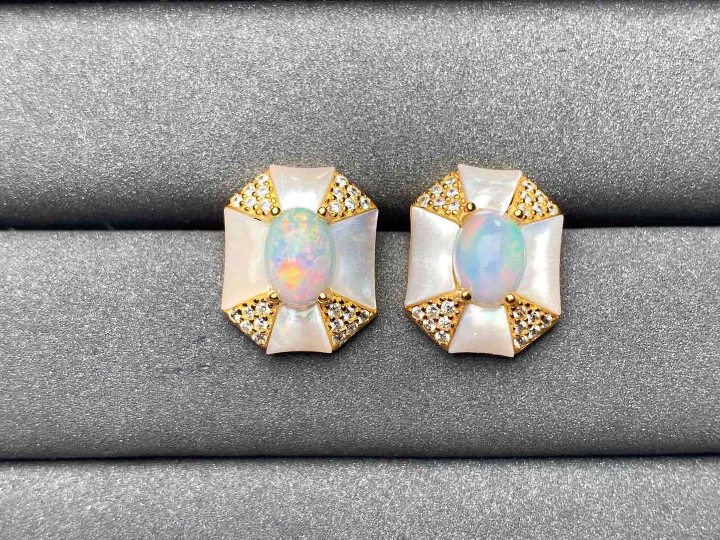A9113 Opal Earrings