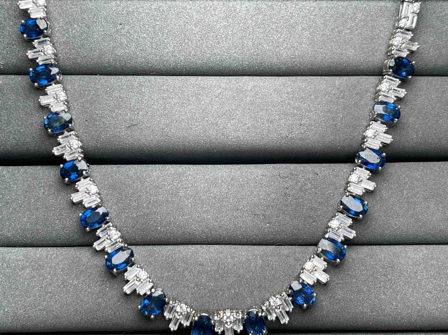 A9154 Sapphire Necklace