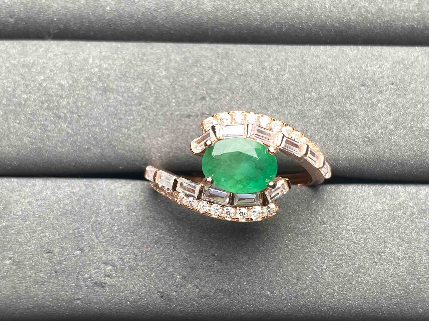 A9269 Emerald Ring