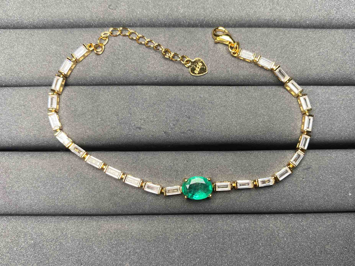 A9276 Emerald Bracelet