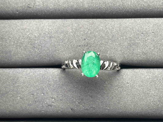A9277 Emerald Ring