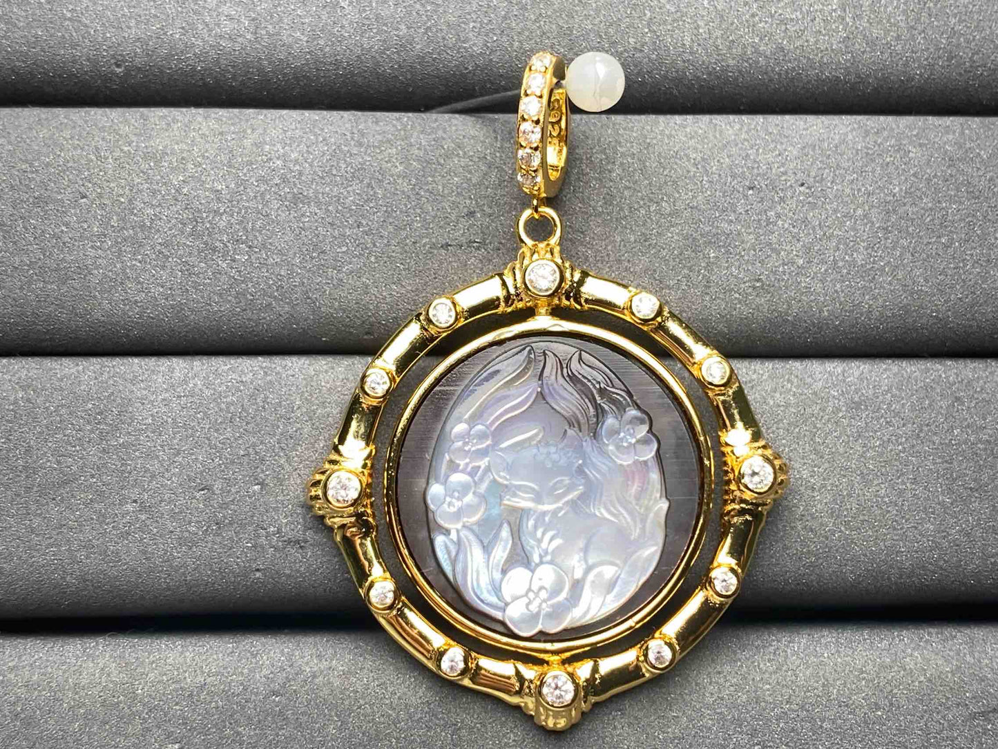 A9289 Black conch Pendant