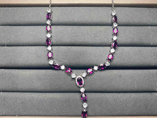 A9294 Garnet Necklace