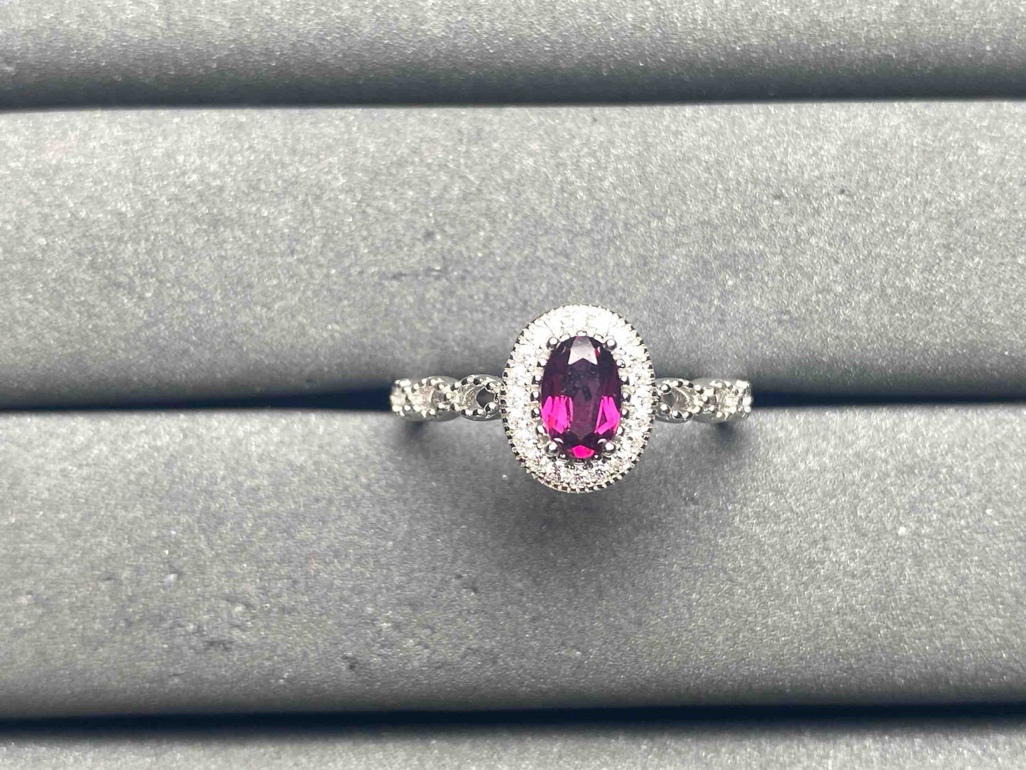 A9299 Garnet Ring