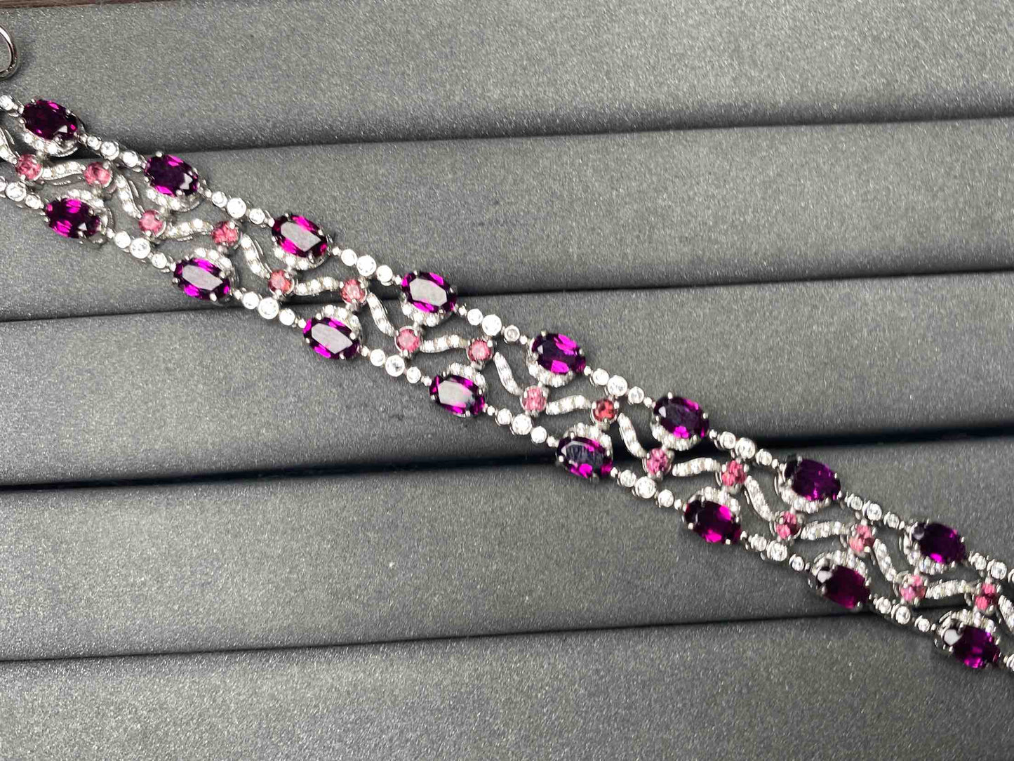 A9393 Garnet Bracelet