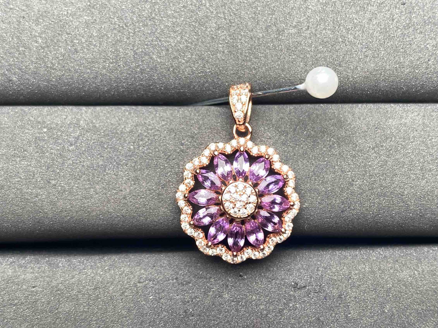 A9525 Sapphire Pendant