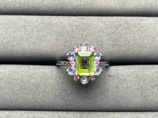 A9599 Peridot Ring