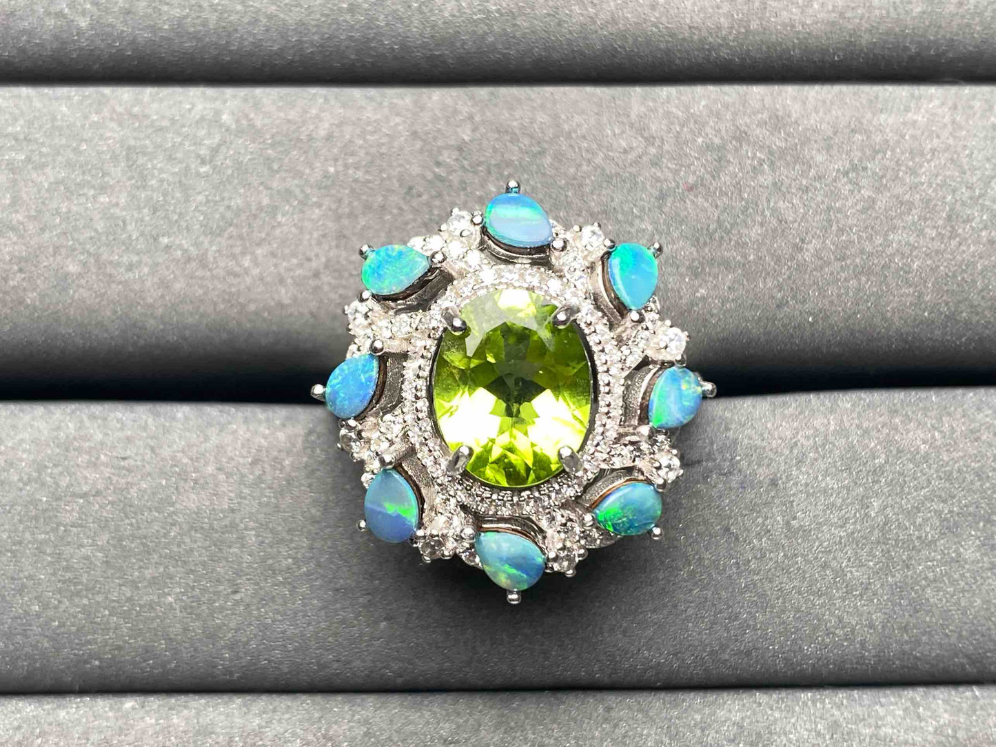 A9601 Peridot Ring