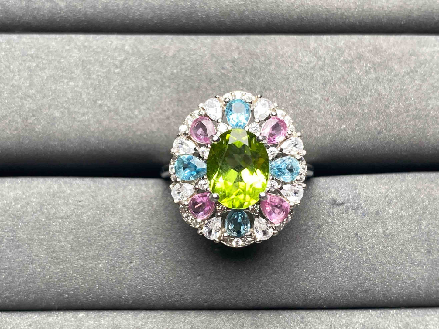 A9605 Peridot Ring