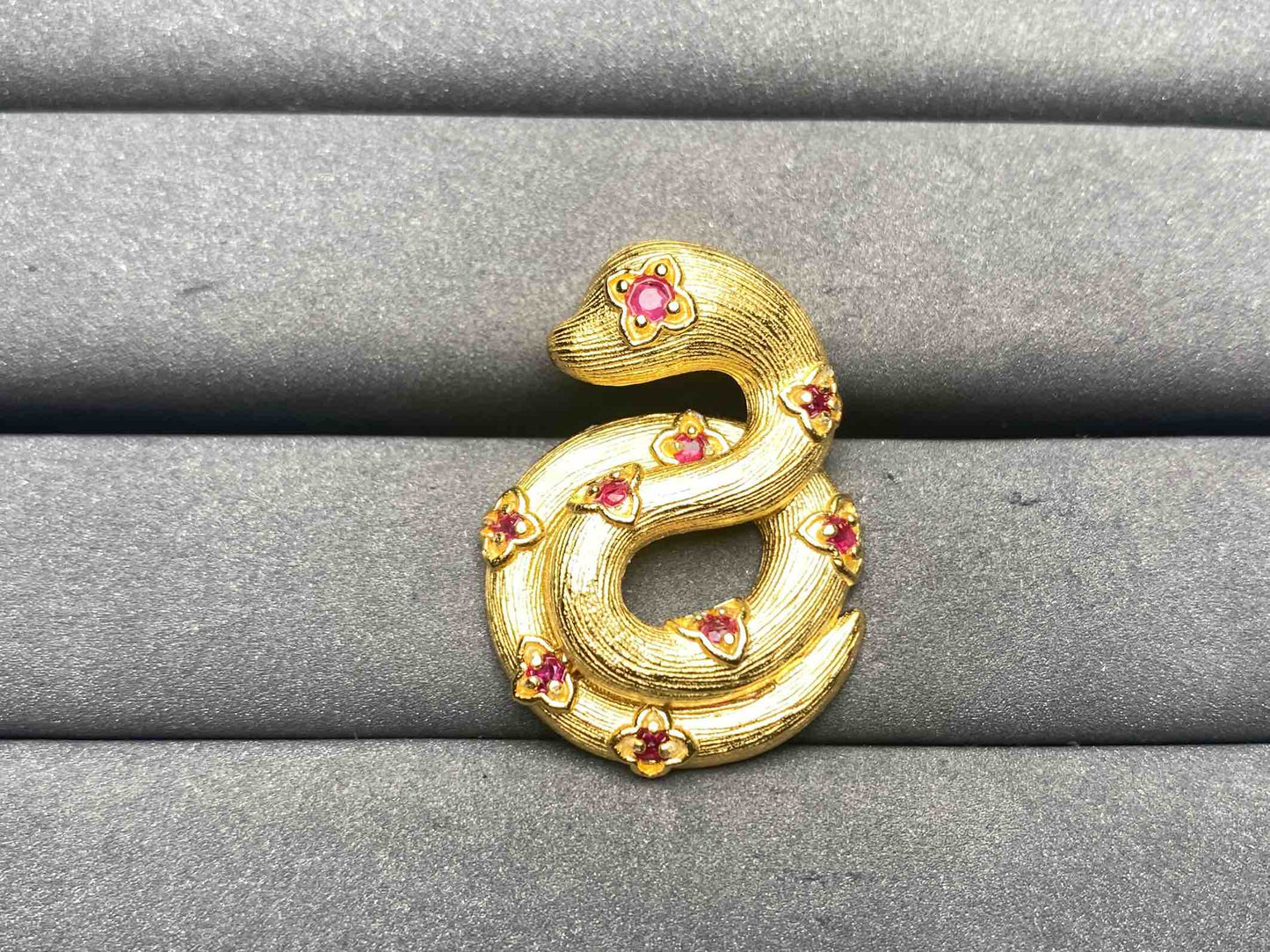 A9652 Ruby Pendant