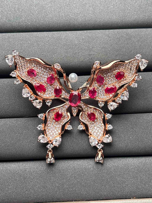 A9672 Ruby brooch