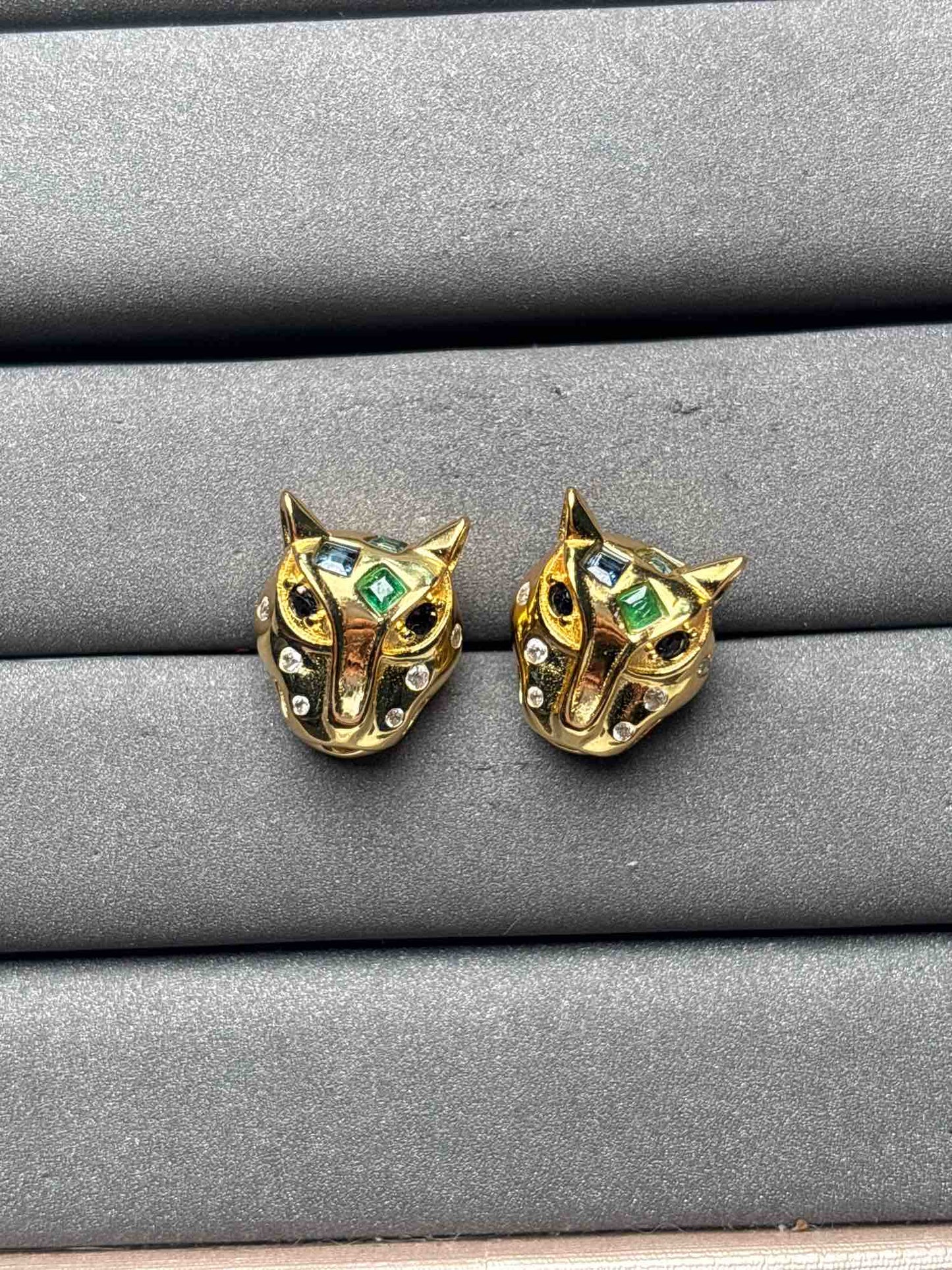 A9675 Emerald Earrings