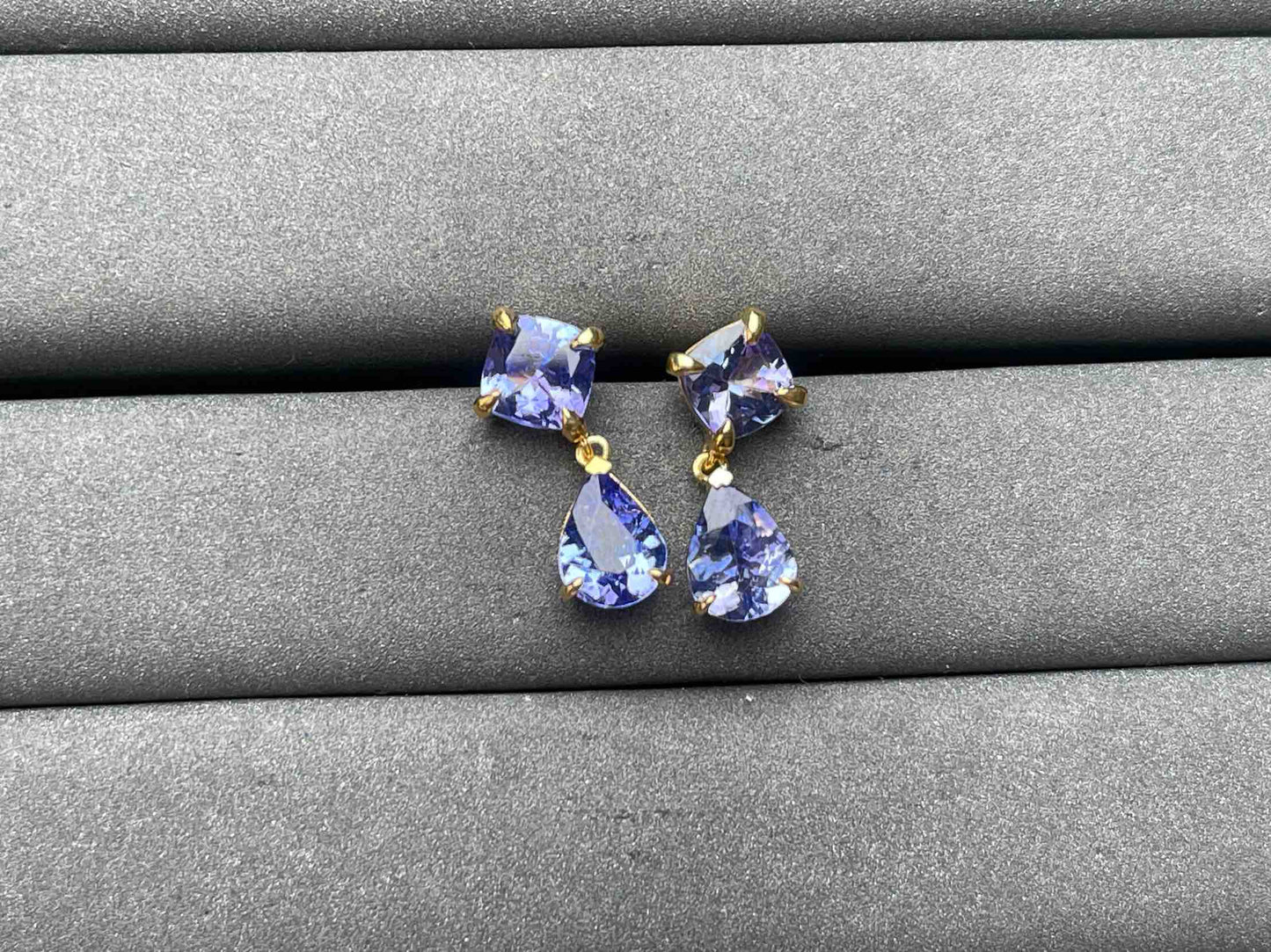 A9689 Tanzanite Earrings