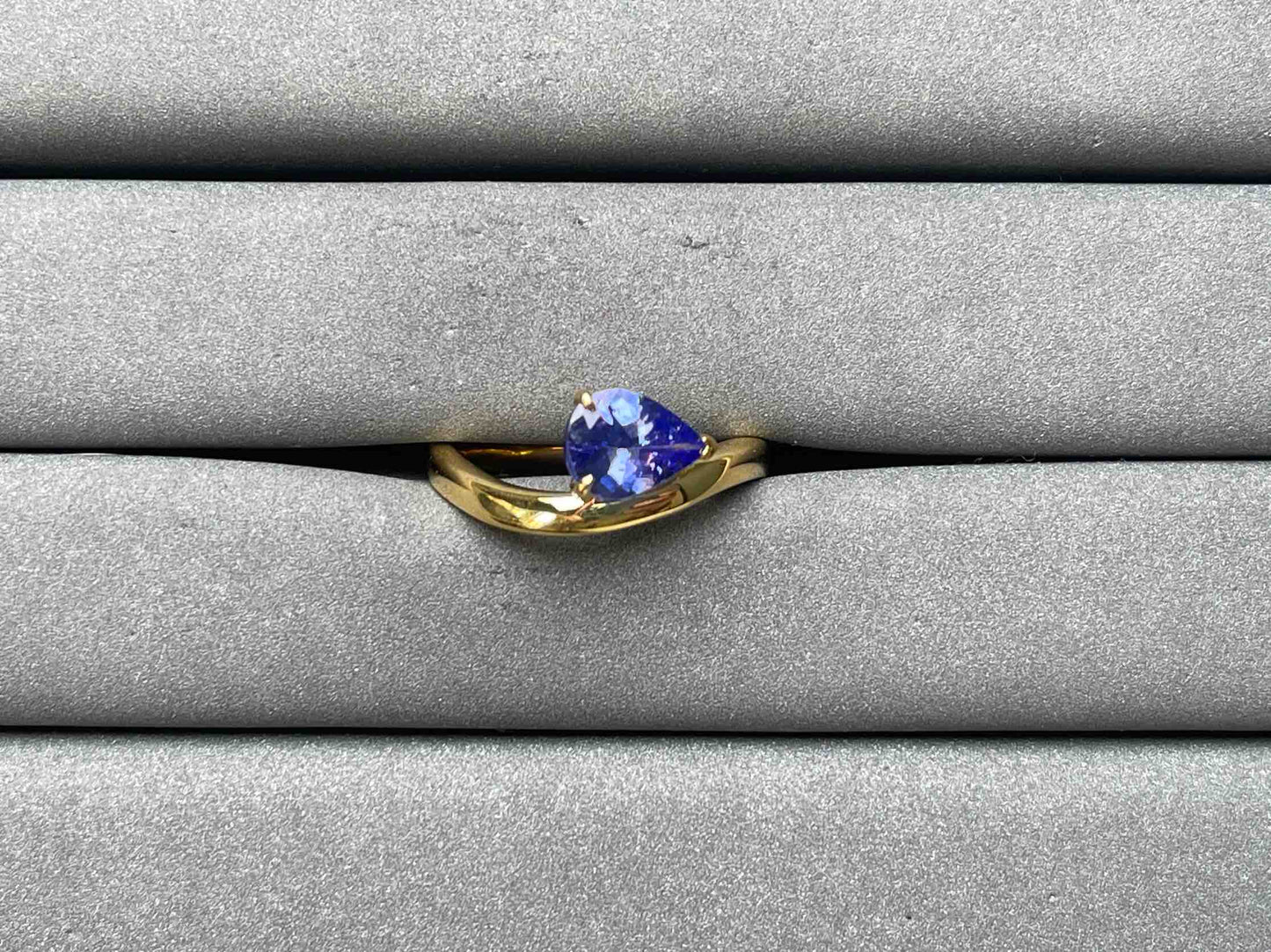 A9695 Tanzanite Ring