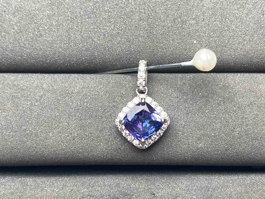 A9698 Tanzanite Pendant