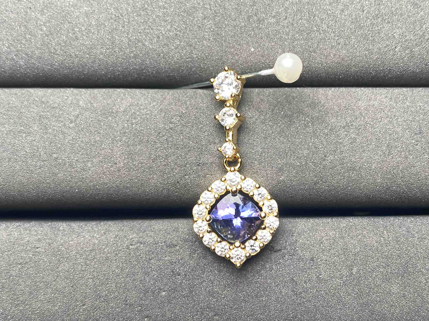 A9708 Tanzanite Pendant