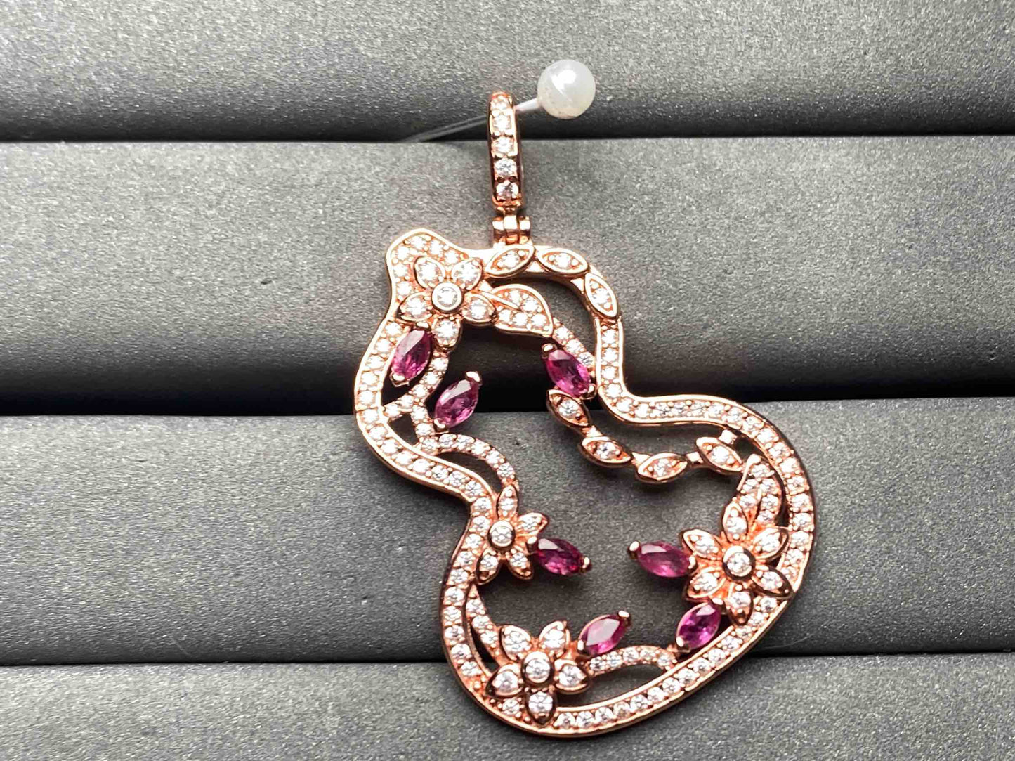 A9753 Ruby Pendant
