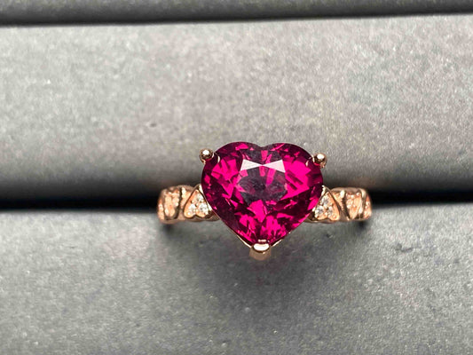 A9766 Garnet Ring