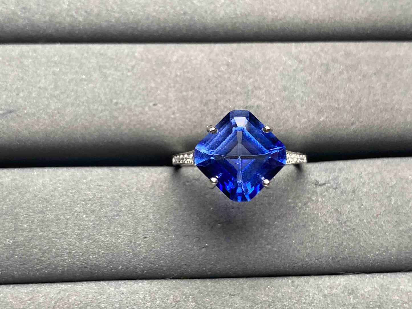 A9777 Tanzanite Topaz Ring
