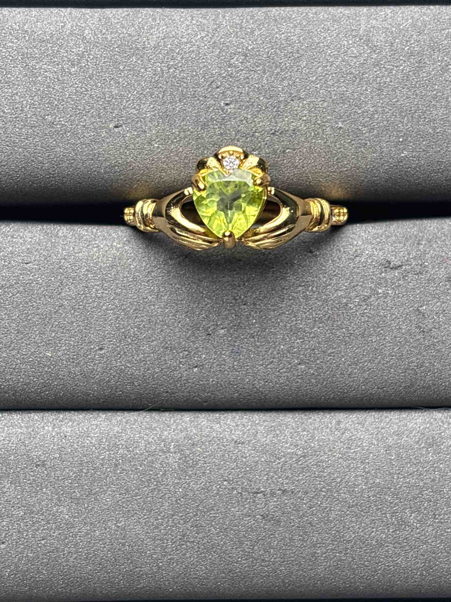 A9789 Peridot Ring