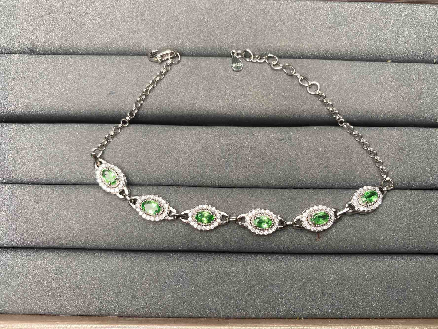 A9809 Tsavorite Bracelet