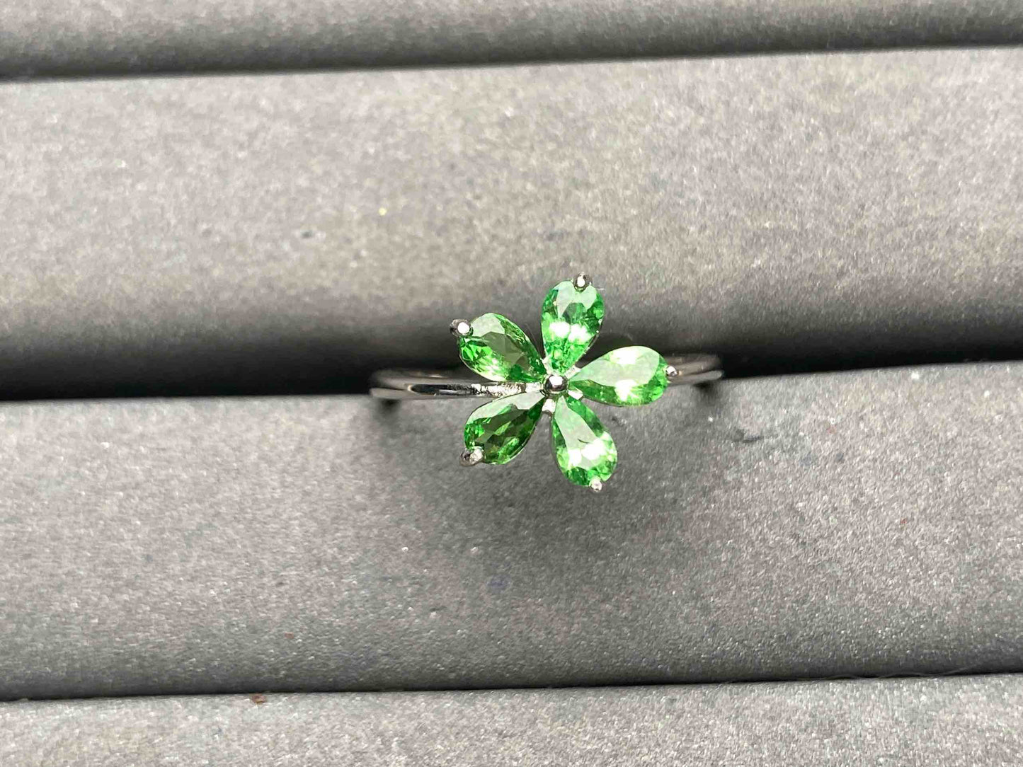 A9812 Tsavorite Ring