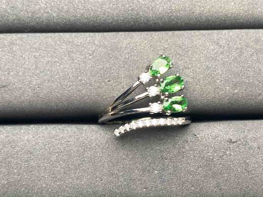 A9822 Tsavorite Ring