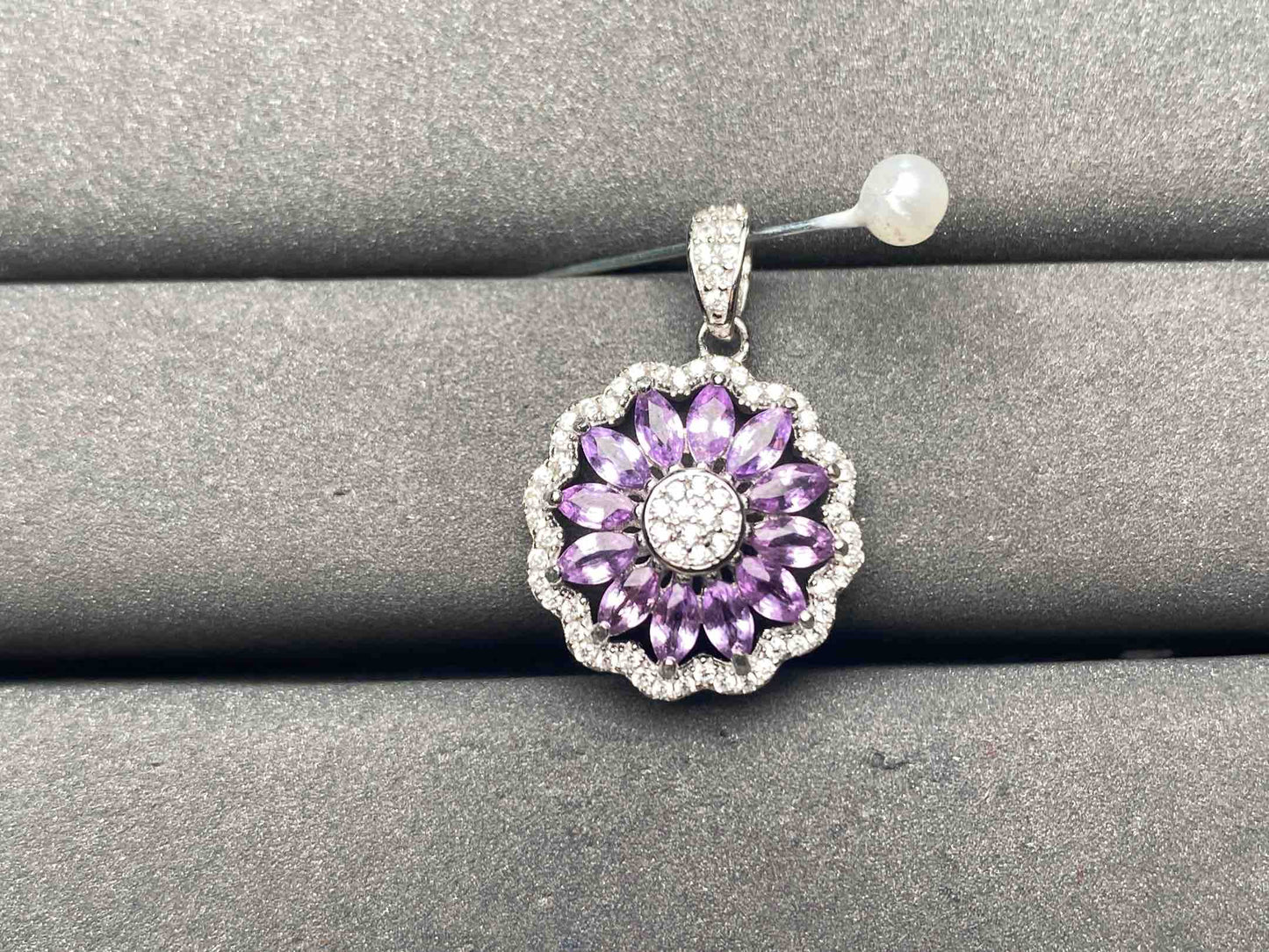 A9837 Sapphire Pendant