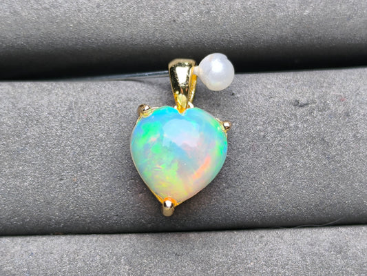 A9867 Opal Pendant