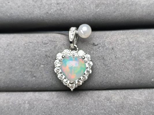 A9882 Opal Pendant