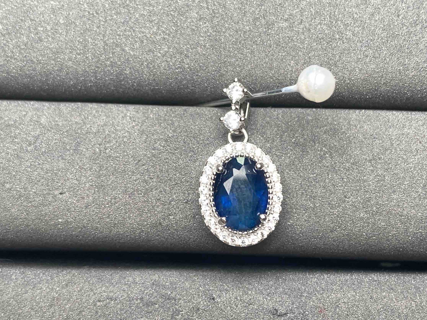 A9926 Sapphire Pendant