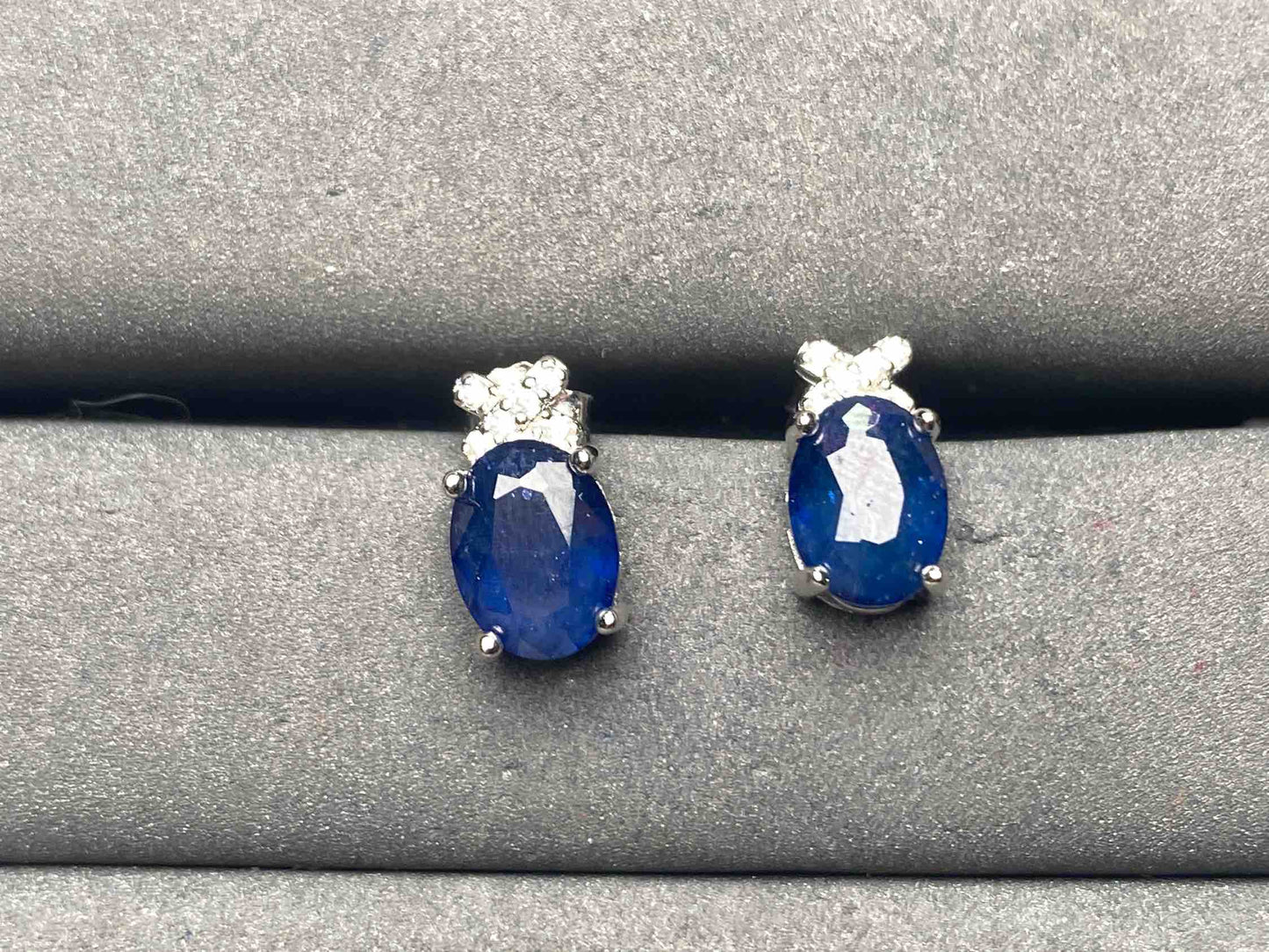 A9977 Sapphire Earrings