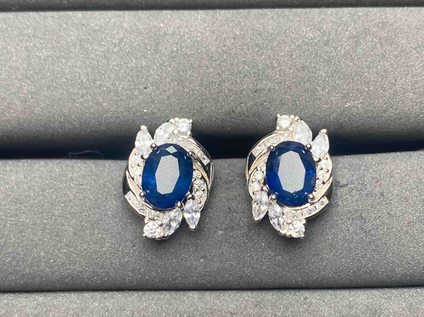 A9985 Sapphire Earrings