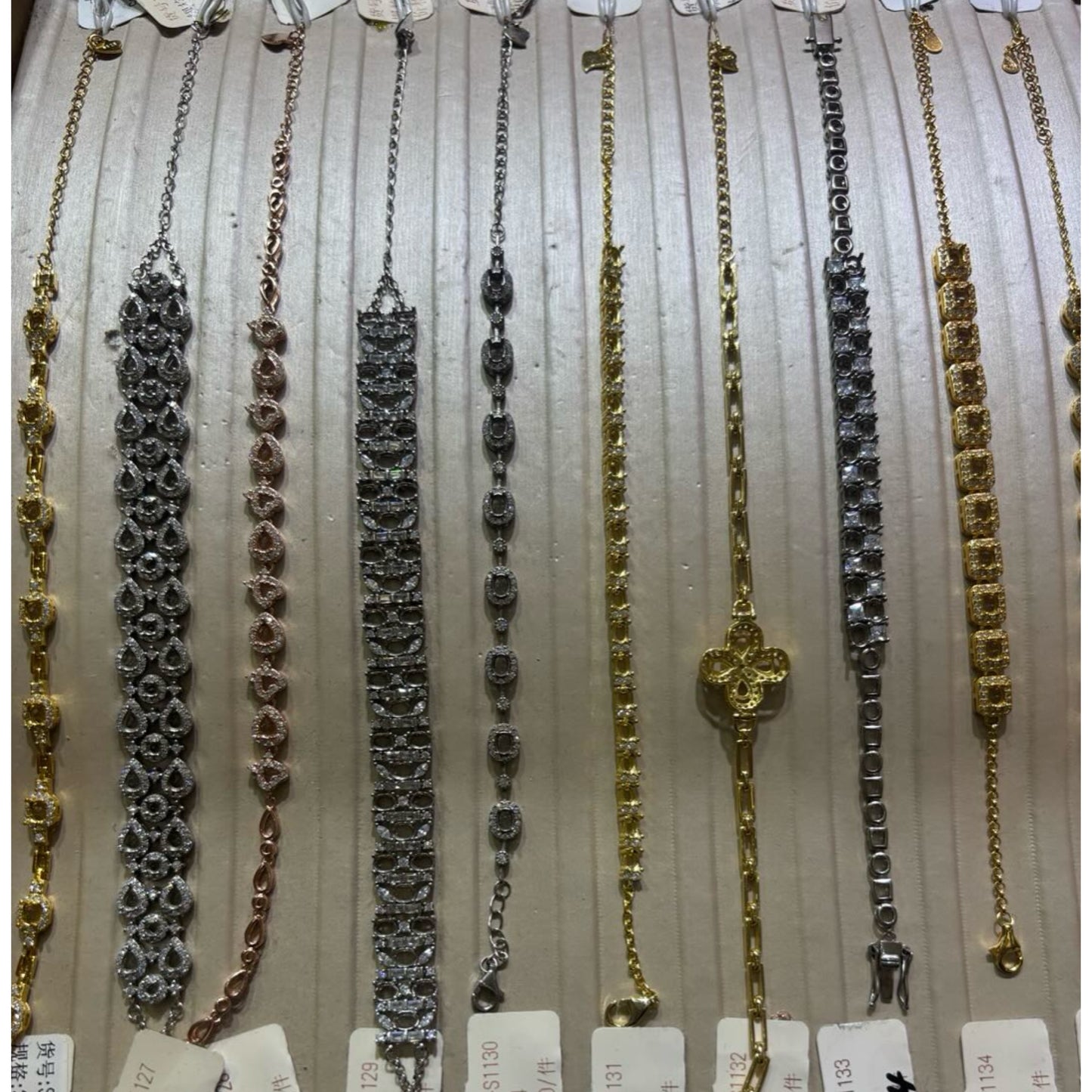 Oval Shape 3*4mm - 0004 Choose Settings